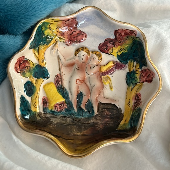 Vintage Capodimonte Italy Porcelain Cupid Trinket Dishes - Picture 16 of 17